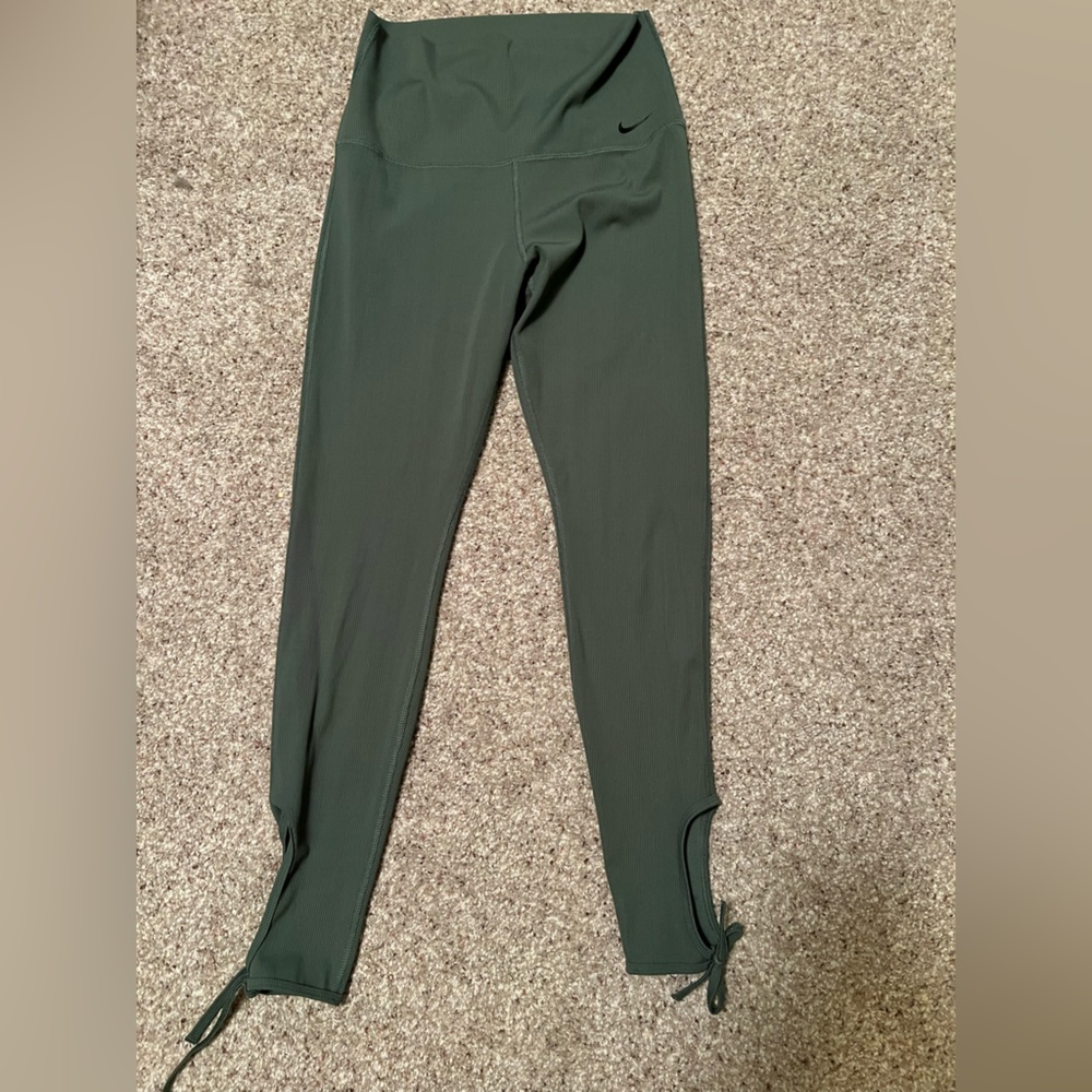 Nike dri fit yoga leggings
